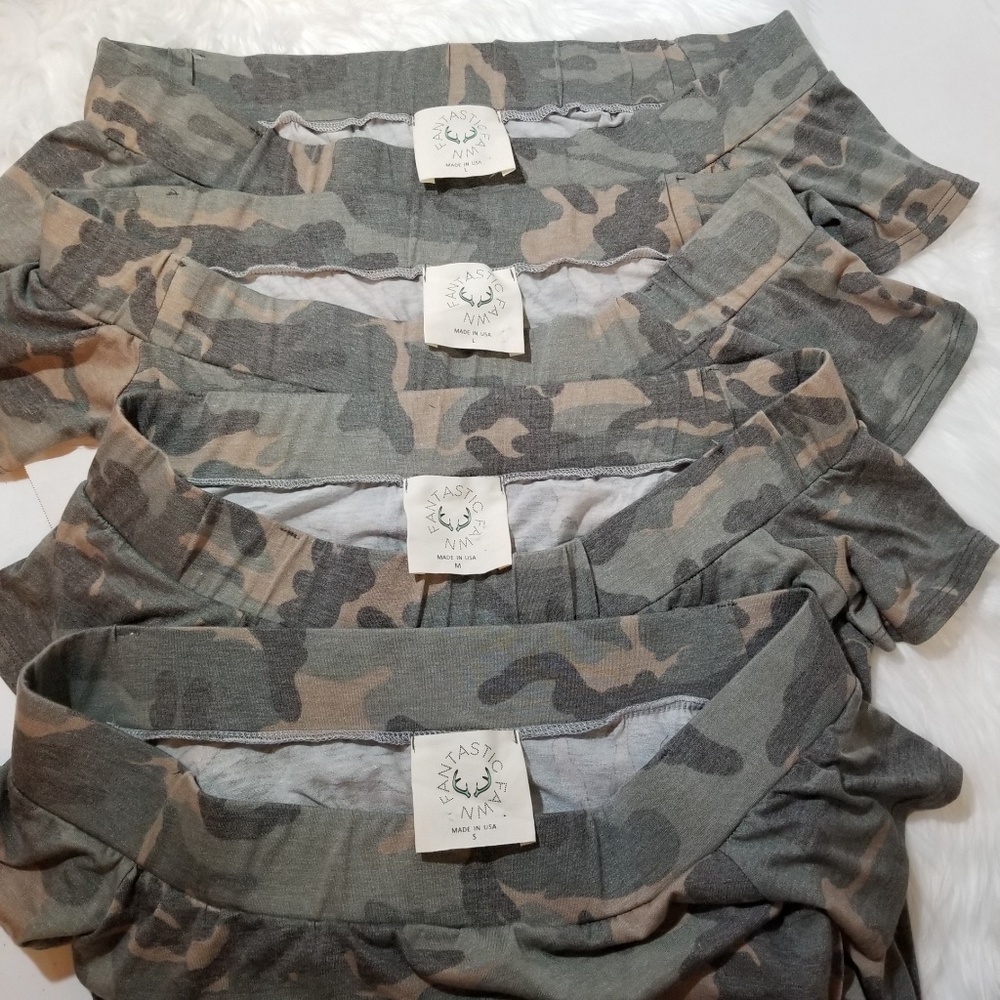 Camo jumpsuit by Fantastic Fawn NWOT - Picture 2 of 7